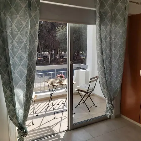 Anthea Court Apartament *